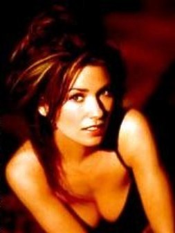 shania_lg.jpg (16119 bytes)
